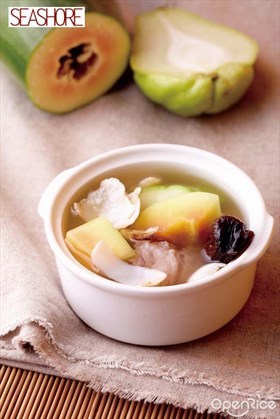 Melon Soup with Corn Silk and Ribs Recipe 三瓜瑶柱百合玉米须煲排骨汤食谱