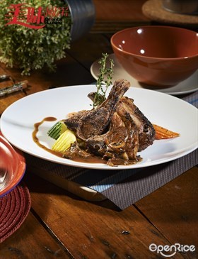 Grilled lamb chop with Mushroom Recipe 香煎鲜菇羊扒食谱