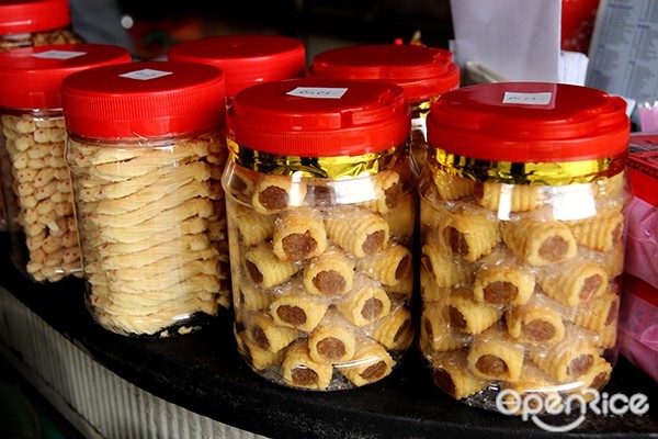 OpenRice Malaysia, traditional Chinese biscuit, Chinese New Year, celebration, Sesame Stick, Rice Cracker, Ear Biscuit, Ribbon Cookies, Almond Biscuit, Nian Gao