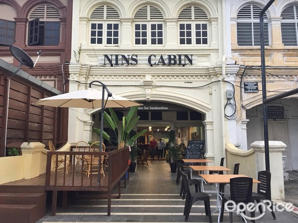 Nins Cabin - Malaysian variety Steaks / Chops Café in Ipoh Town 